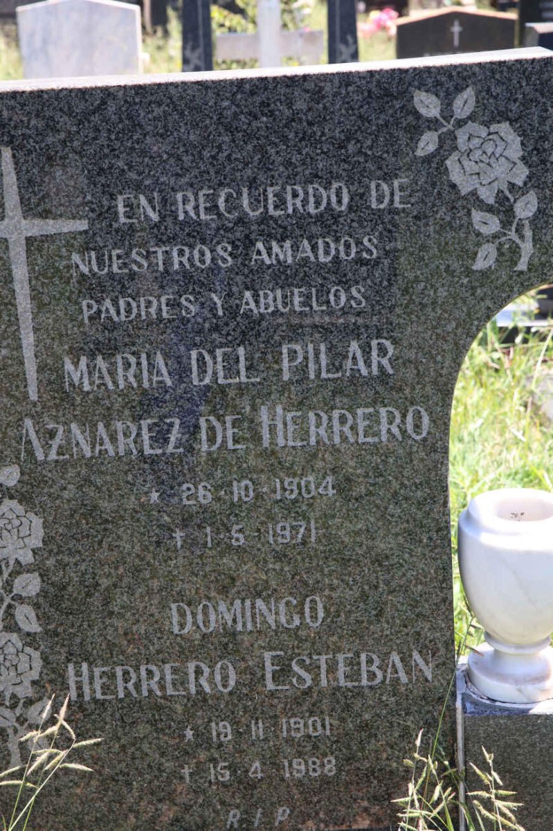 ESTEBAN Domingo, HERRERO 1901-1988 &amp; Maria del Pilar Aznarez 1904-1971