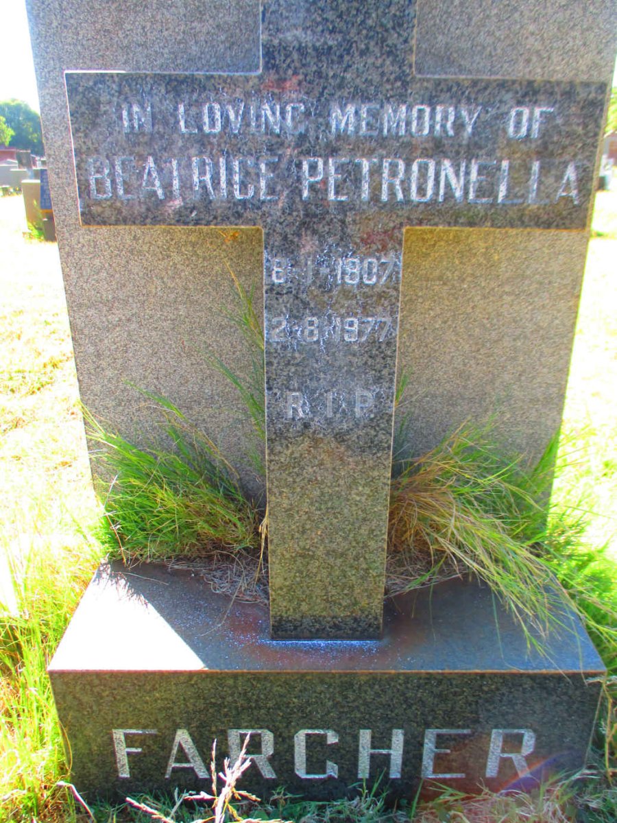 FARCHER Beatrice Petronella 1907-1977