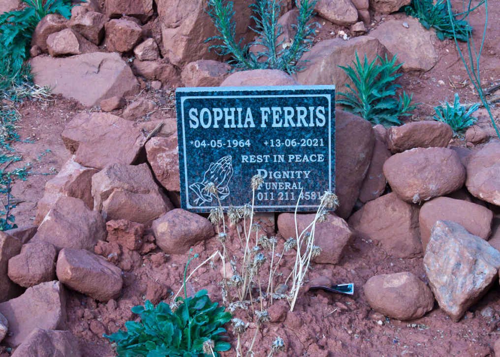 FERRIS Sophia 1964-2021
