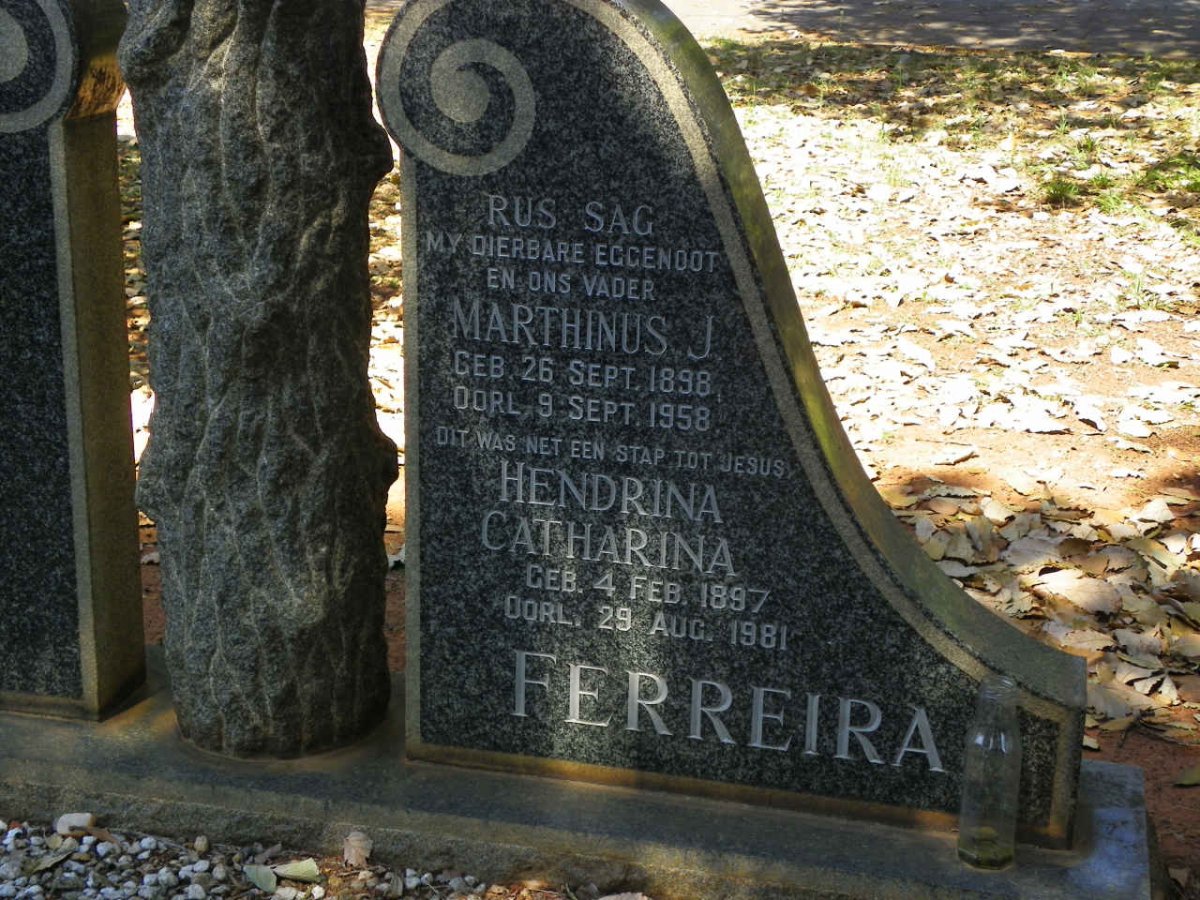 FERREIRA Marthinus J. 1898-1958 &amp; Hendrina Catharina 1897-1981