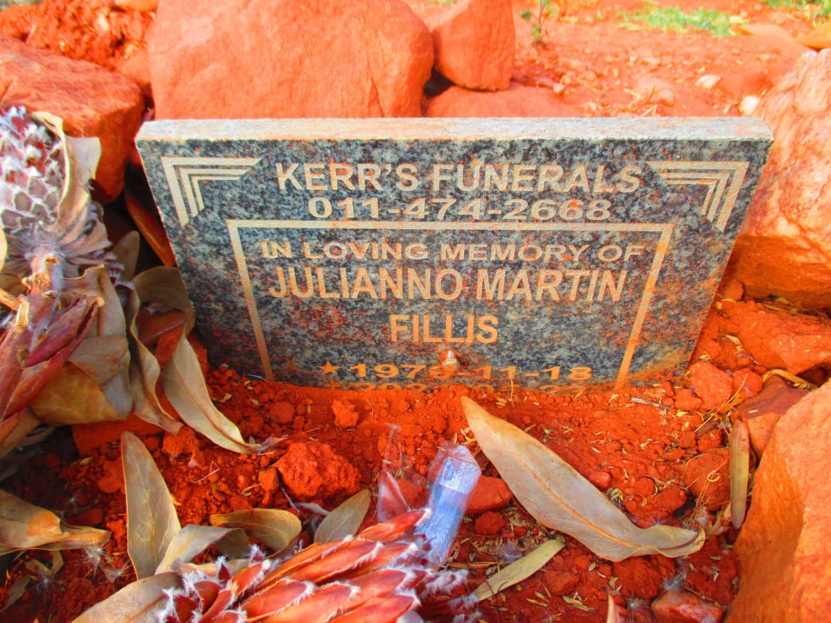 FILLIS Julianno Martin 1979-2021