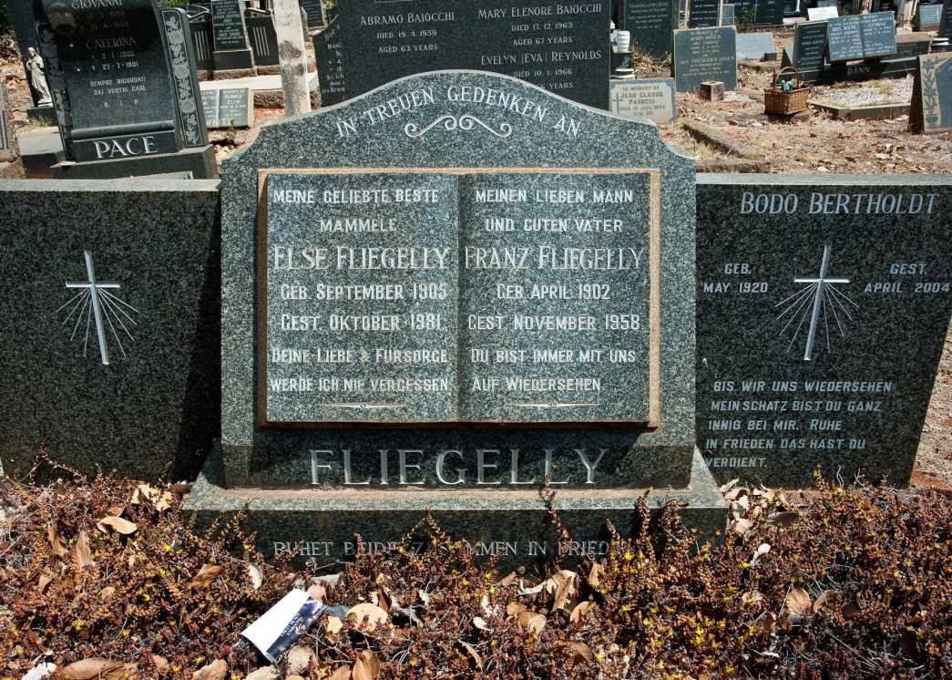 FLIEGELLY Franz 1902-1958 &amp; Else 1905-1981 :: FLIEGELLY Bodo Bertholdt 1920-2004