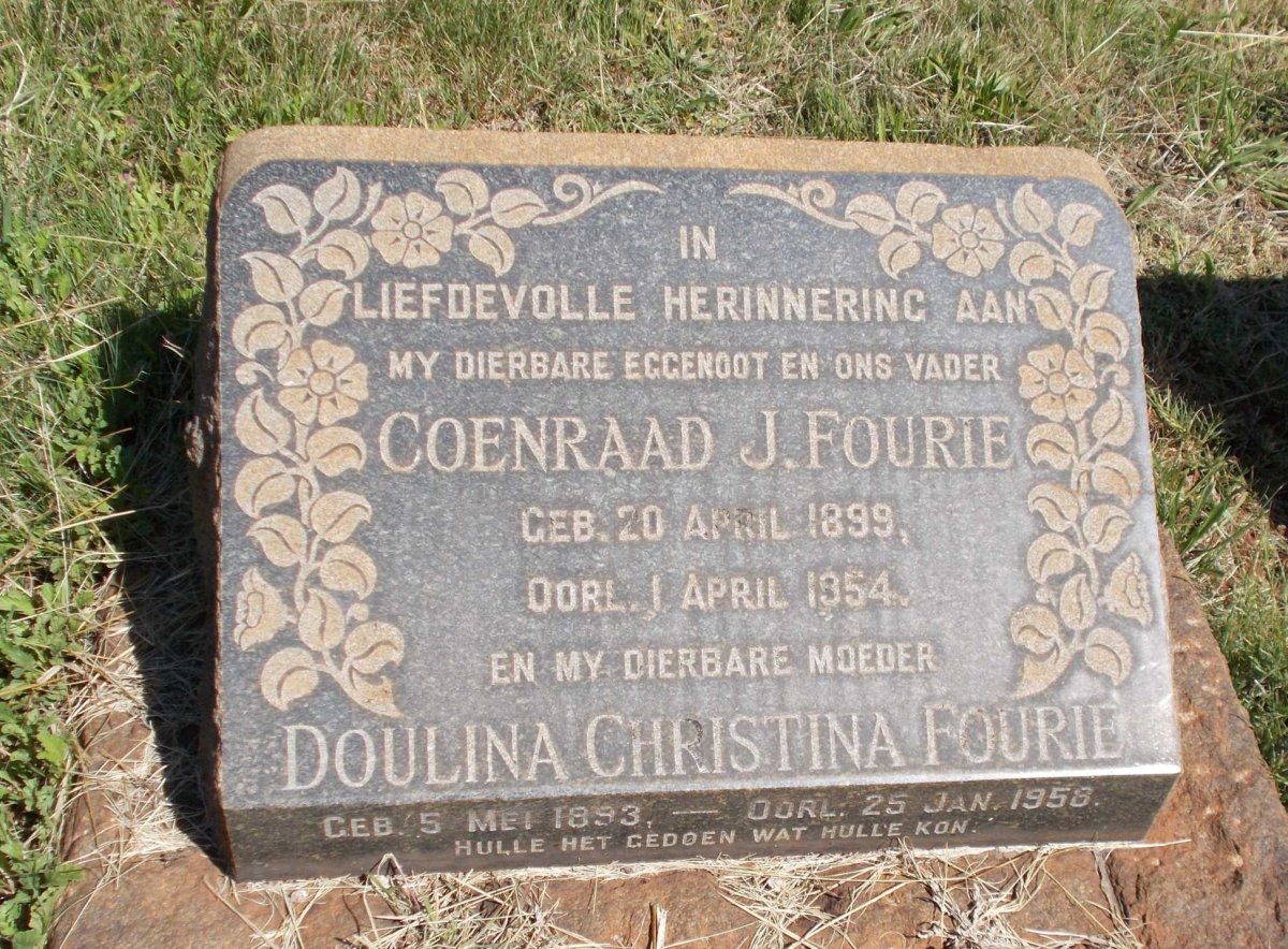 FOURIE Coenraad J.1899-1954 &amp; Doulina Christina 1893-1958