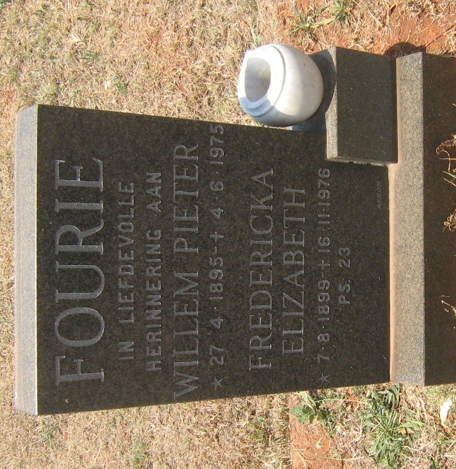 FOURIE Willem Pieter 1895-1975 &amp; Fredericka Elizabeth 1899-1976