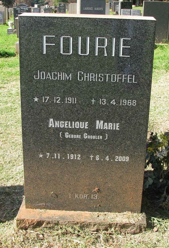 FOURIE Joachim Christoffel 1911-1968 &amp; Angelique Marie GROBLER 1912-2009