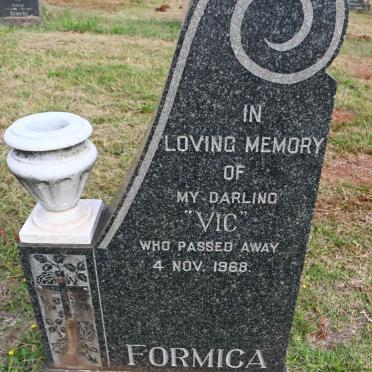FORMICA Vic -1968