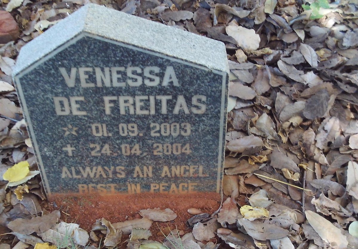 FREITAS Venessa, de 2003-2004