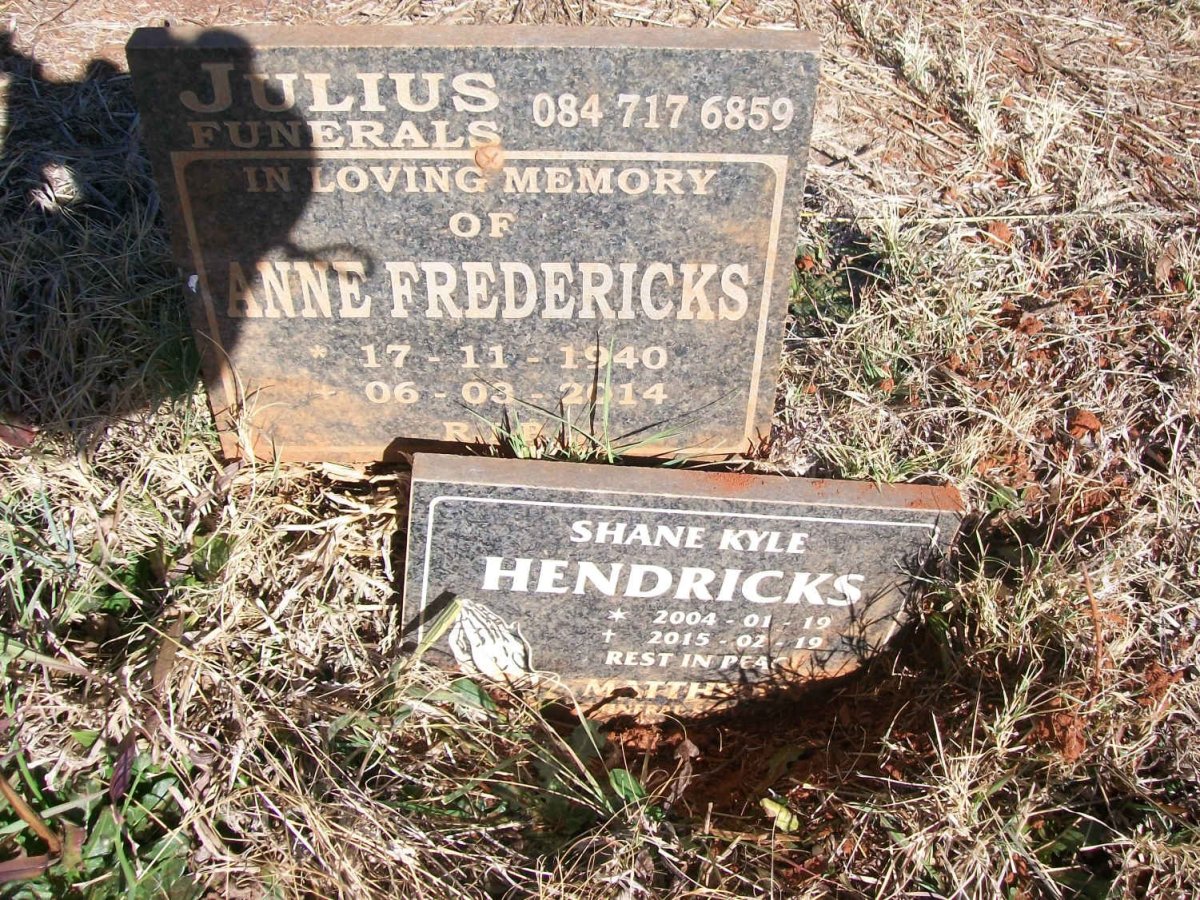 FREDERICKS Anne 1940-2014 :: HENDRICKS Shane Kyle 2004-2015