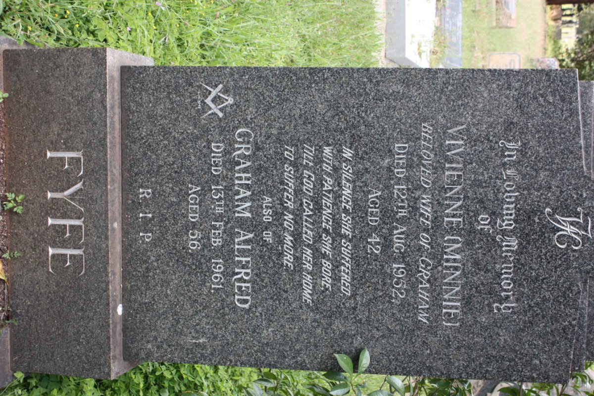 FYFE Graham Alfred -1961 &amp; Vivienne -1952