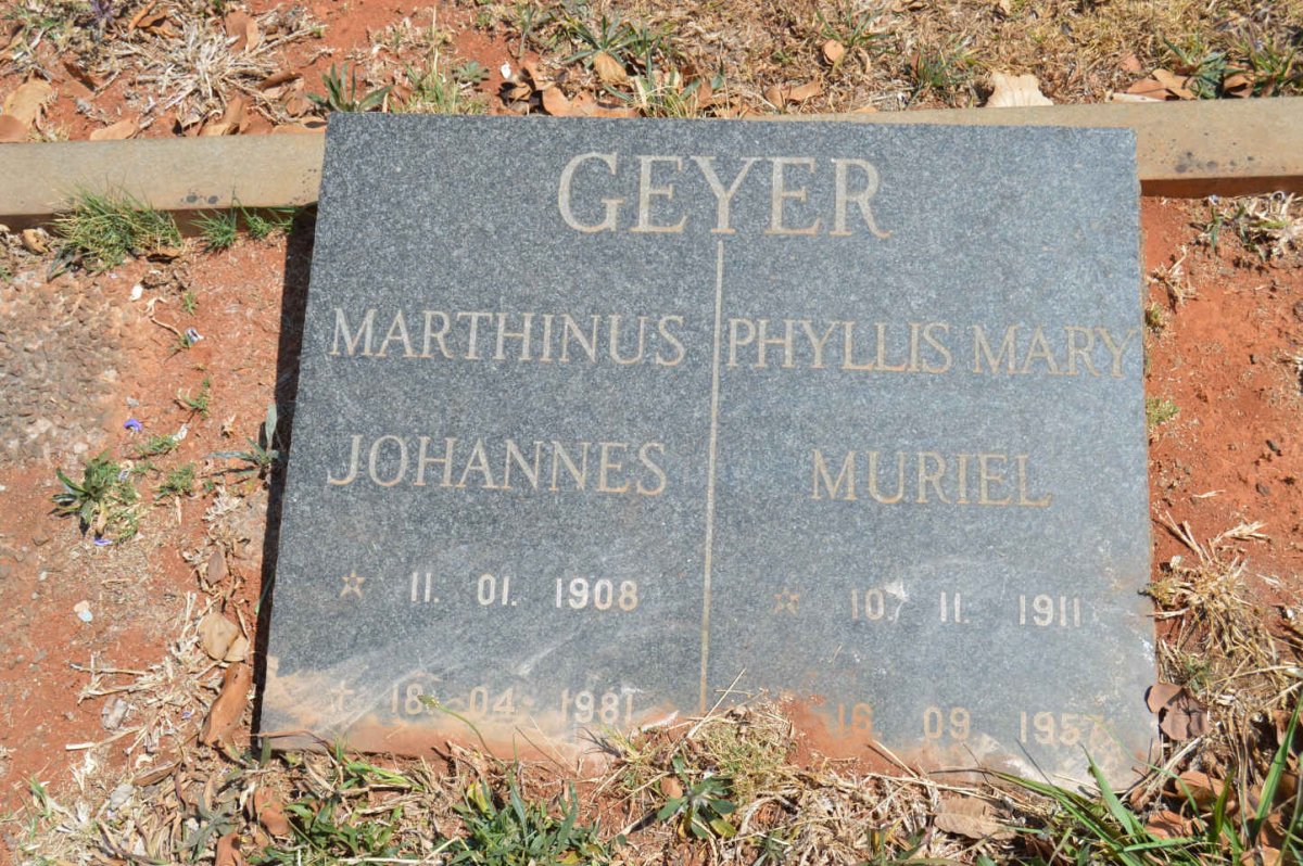 GEYER Marthinus Johannes 1908-1981 &amp; Phyllis Mary Muriel 1911-1957