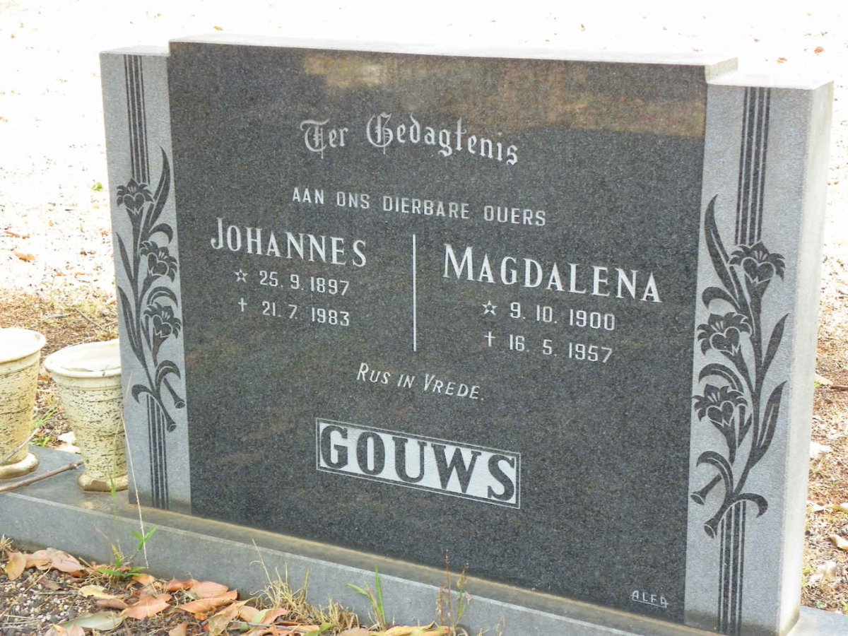 GOUWS Johannes 1897-1983 &amp; Magdalena 1900-1957