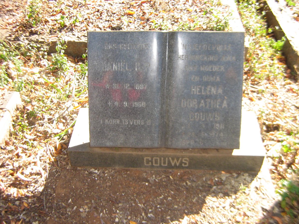 GOUWS Daniel C.P. 1897-1968 &amp; Helena Dorathea 1911-1974