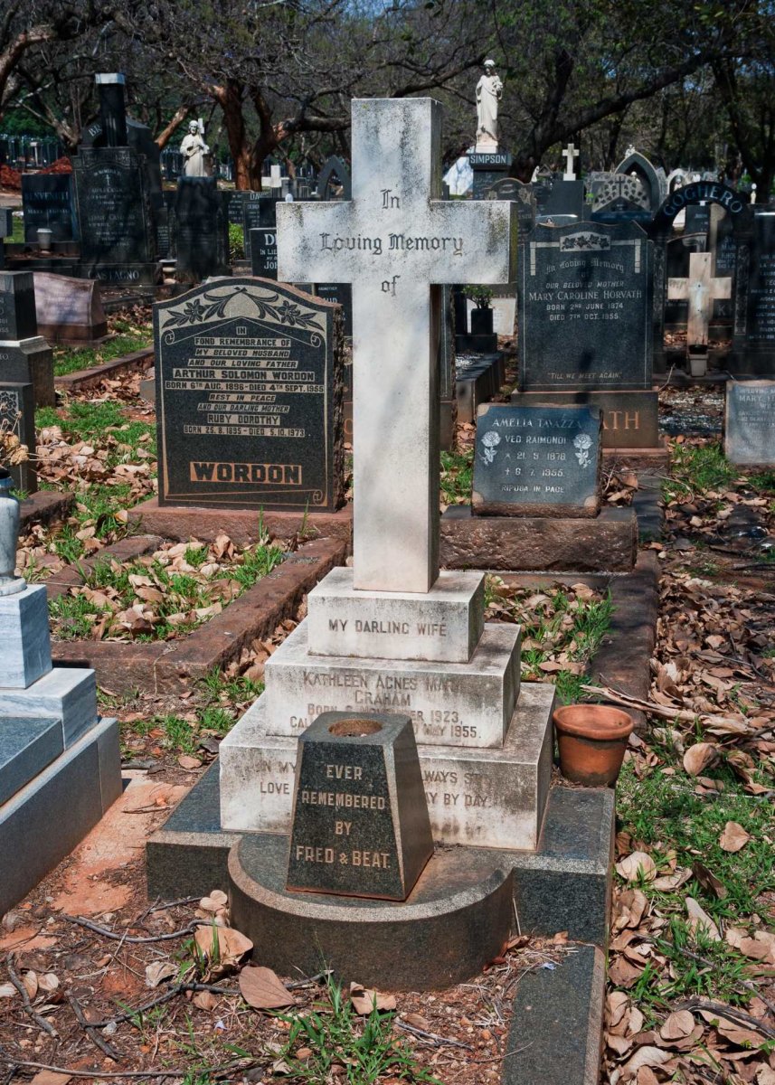 GRAHAM Kathleen Agnes Mary 1923-1955