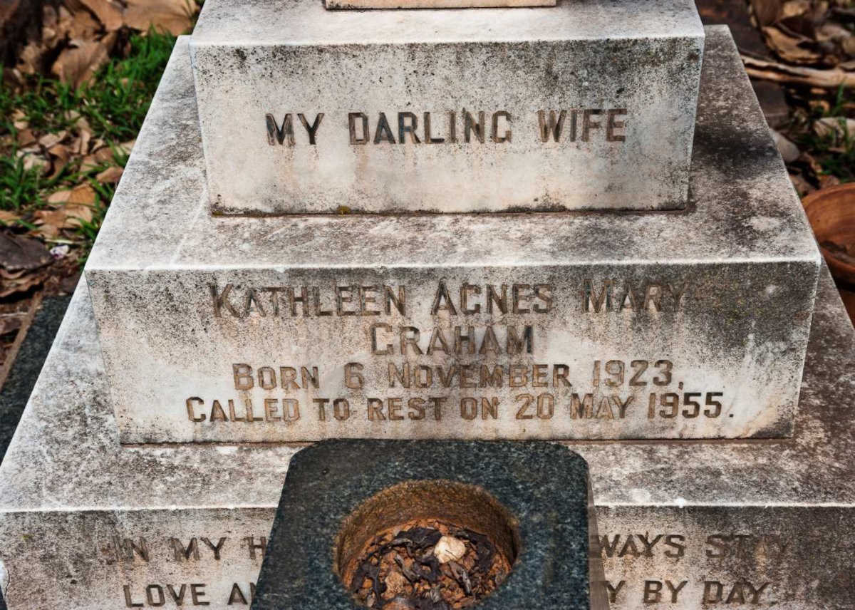 GRAHAM Kathleen Agnes Mary 1923-1955