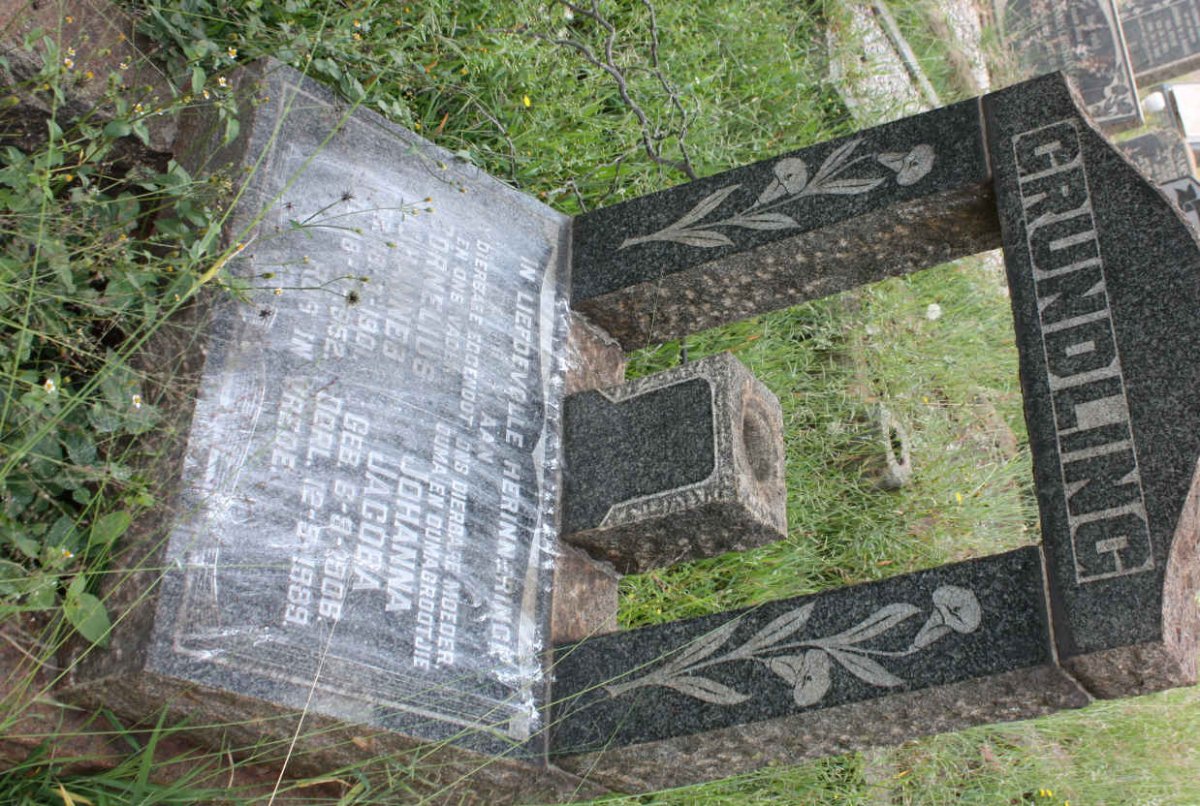 GRUNDLING Cornelius Johannes 1901-1952 &amp; Johanna Jacoba 1906-1989