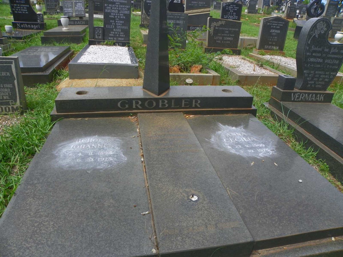 GROBLER Nicholas Johannes 1894-1975 &amp; Anna Cecilia 1900-1975
