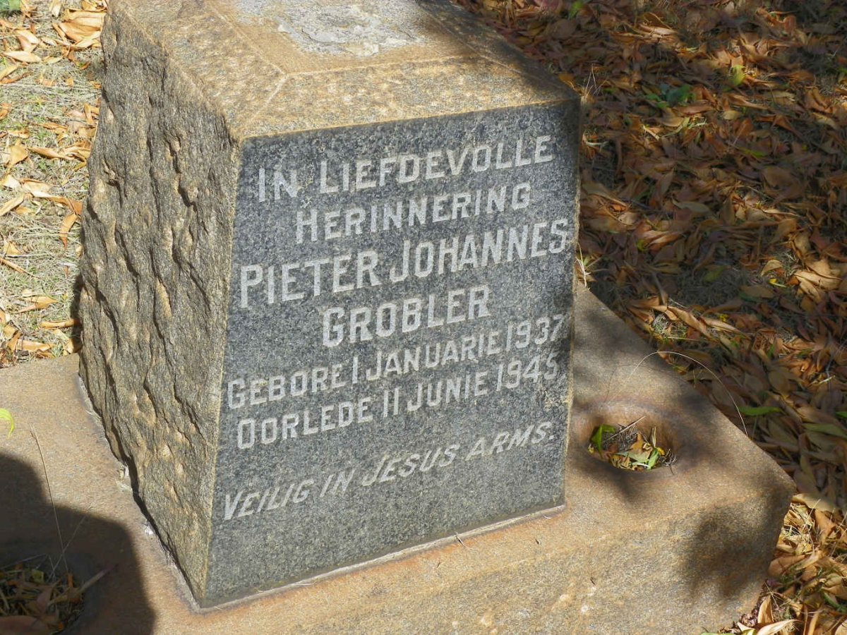 GROBLER Pieter Johannes 1937-1945