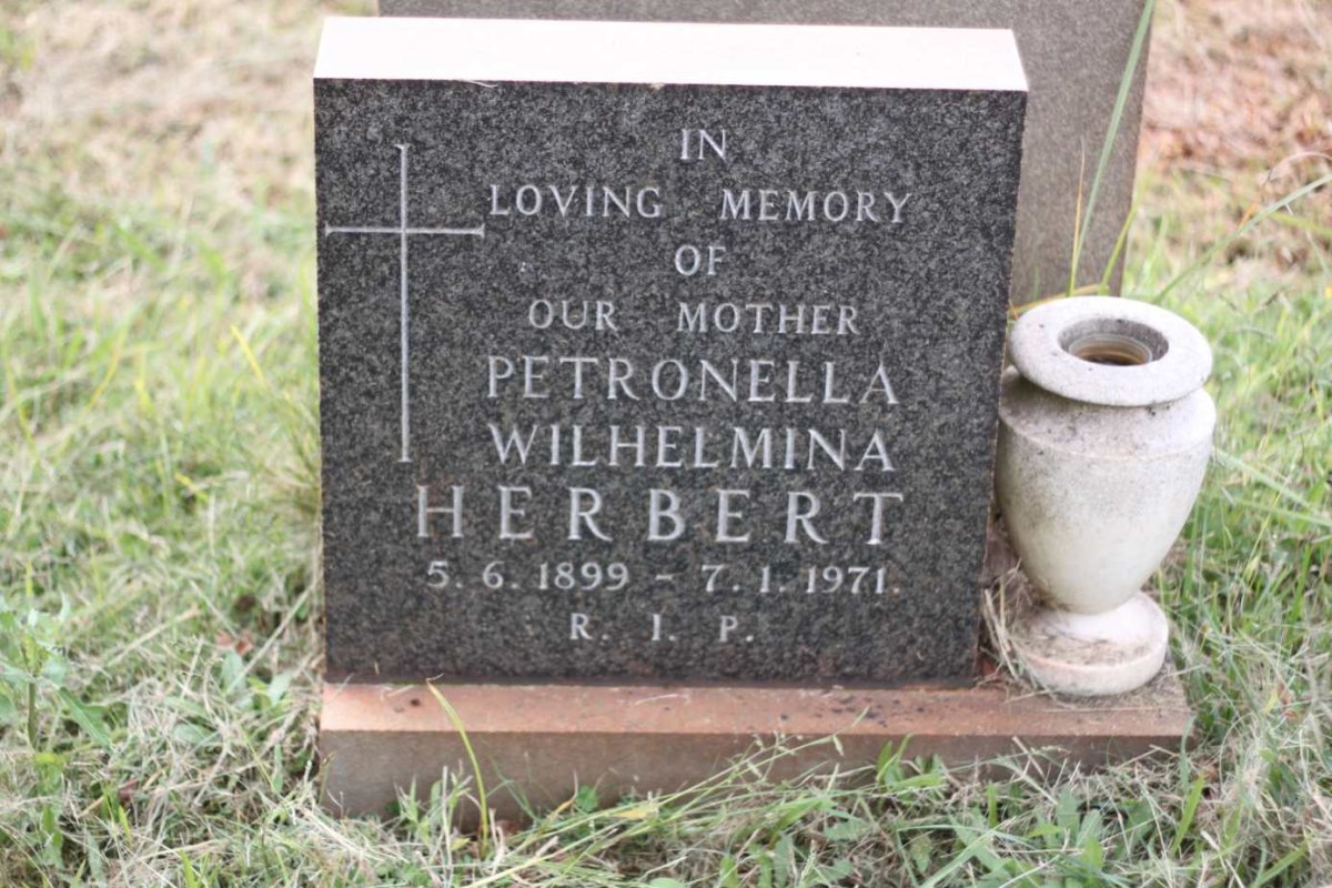 HERBERT Petronella Wilhelmina 1899-1971
