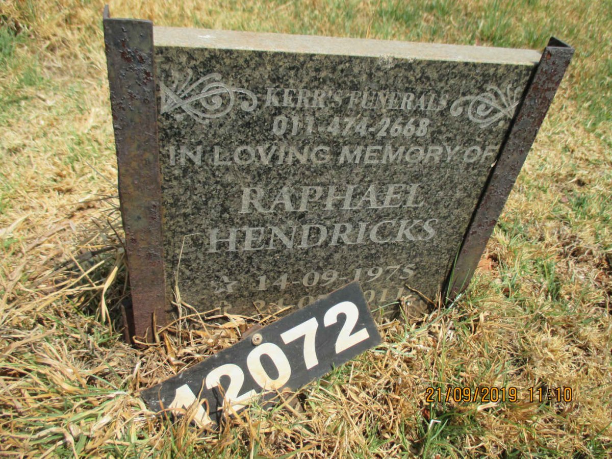 HENDRICKS Raphael 1975-2011