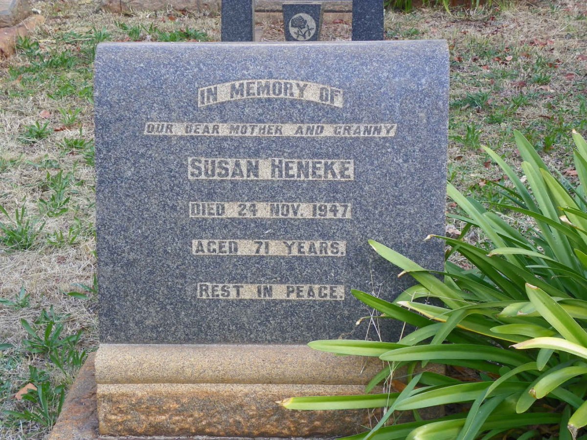 HENEKE Susan -1947