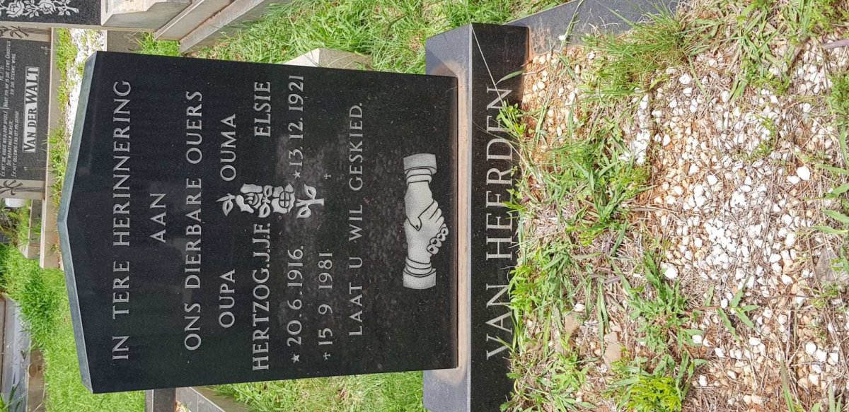 HEERDEN Hertzog J.J.F., van 1916-1981 &amp; Elsie 1921-