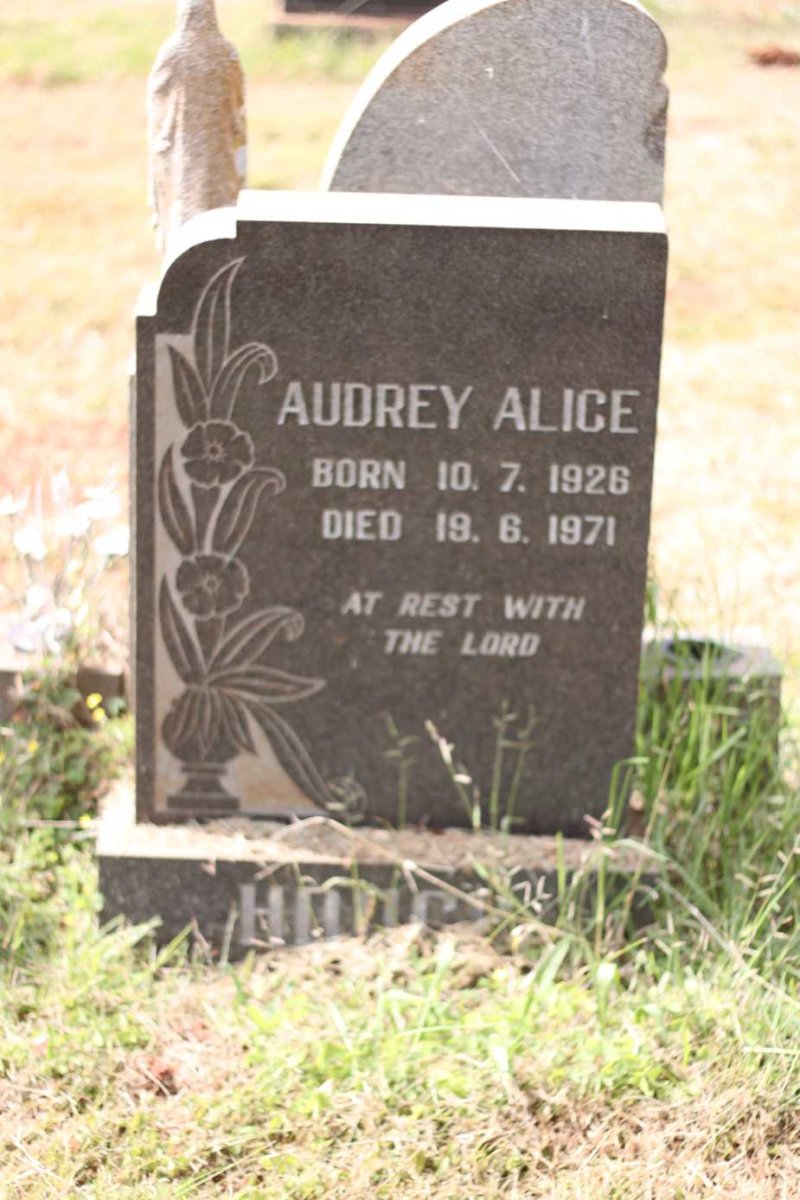 HOUGH Audrey Alice 1926-1971