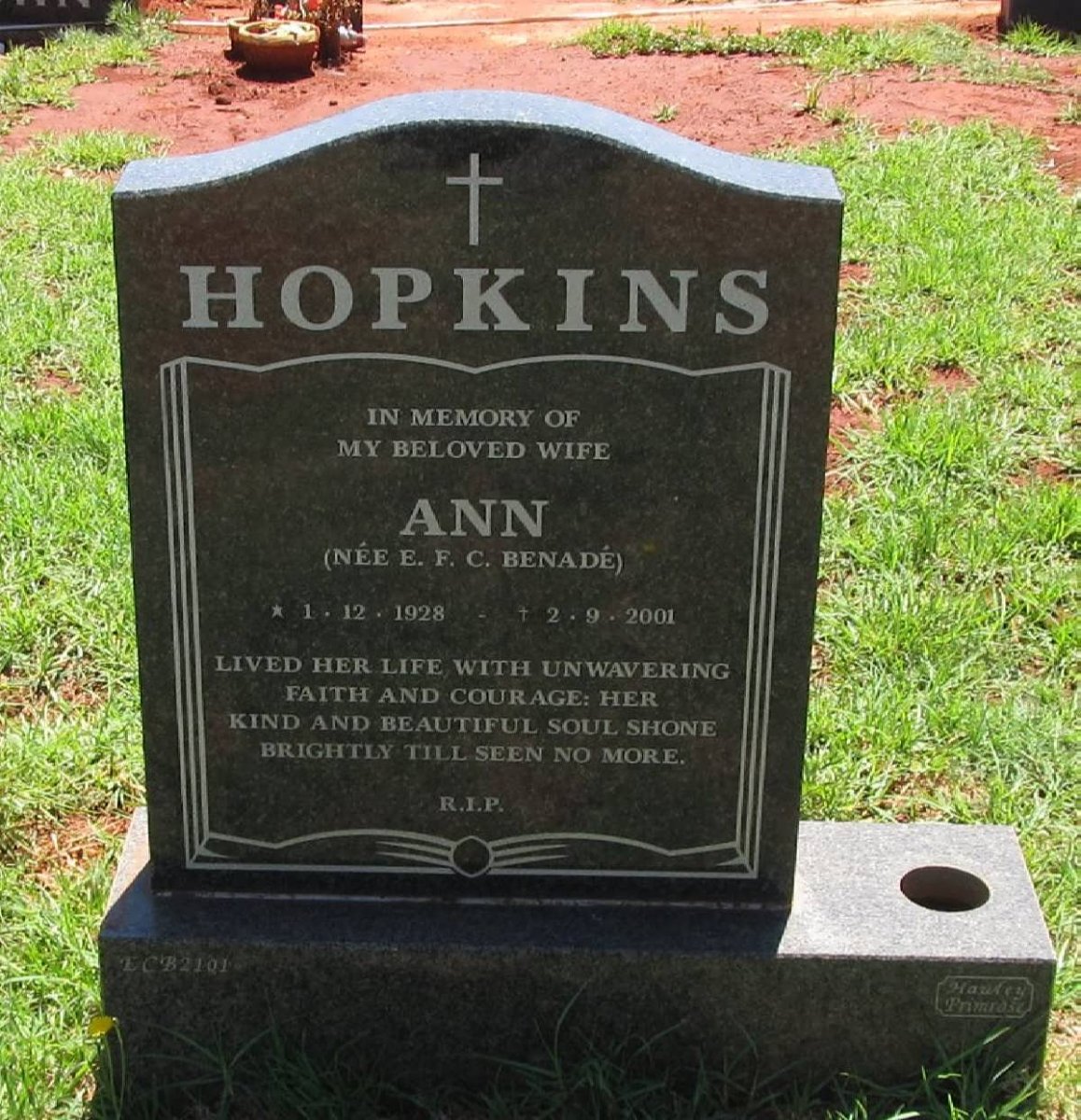 HOPKINS Ann nee BENADE 1928-2001