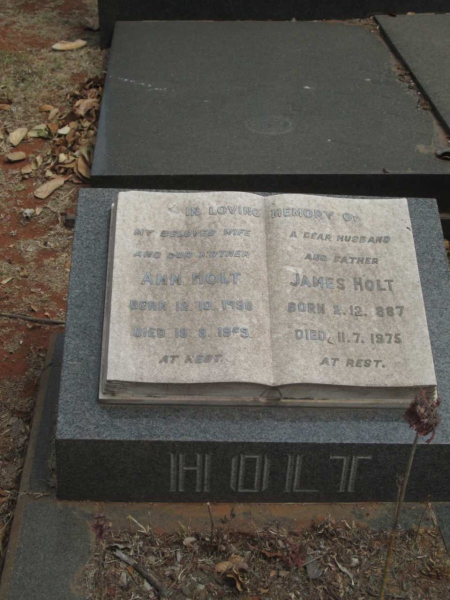 HOLT James 1887-1975 &amp; Ann 1890-1959
