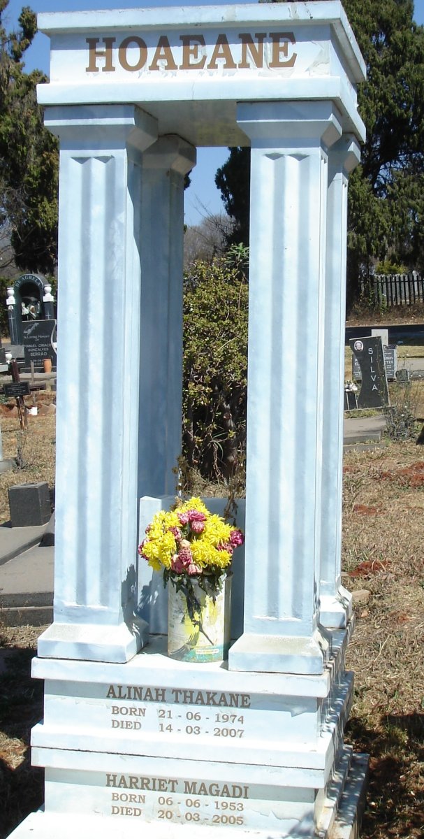 HOAEANE Harriet Magadi 1953-2005 :: HOAEANE Alinah Thakane 1974-2007