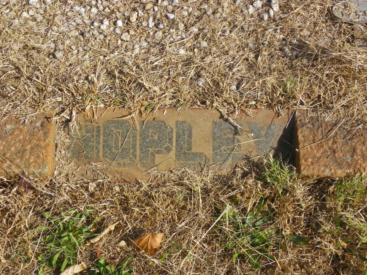 HOPLEY Bill 1917-1984 &amp; Rita 1922-1985 :: HOPLEY Johnny -1946
