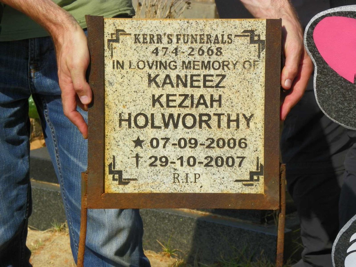 HOLWORTHY Kaneez Kezia 2006-2007