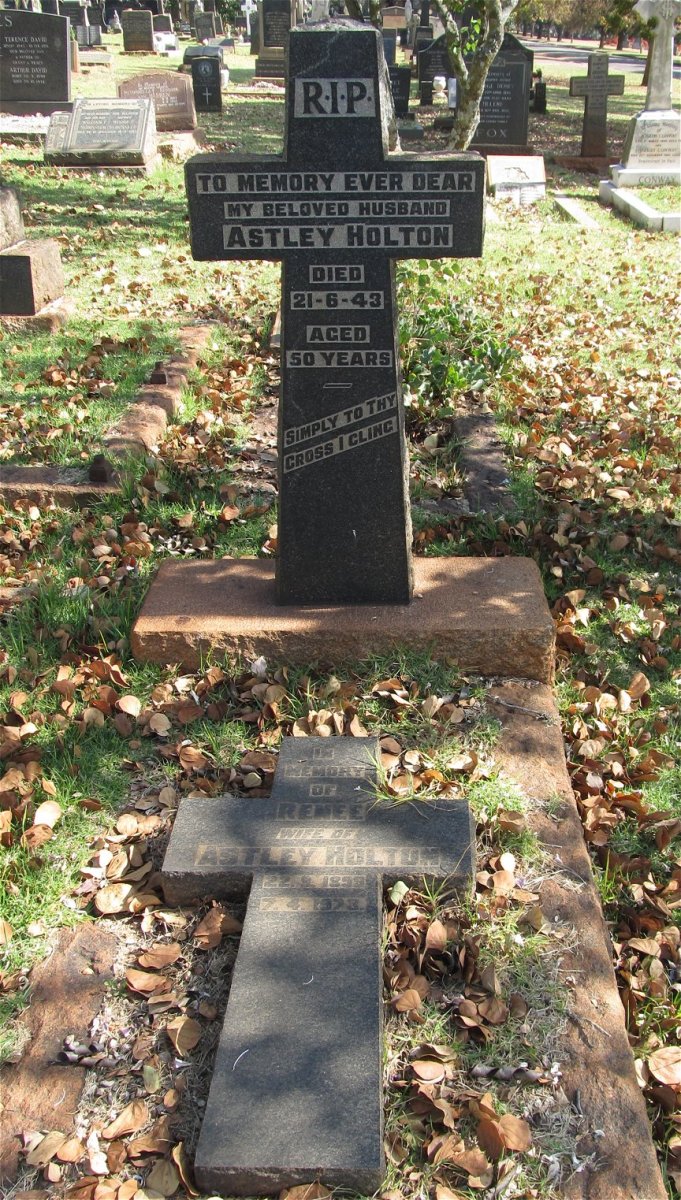 HOLTON Astley -1943 &amp; Renee 189?-1973