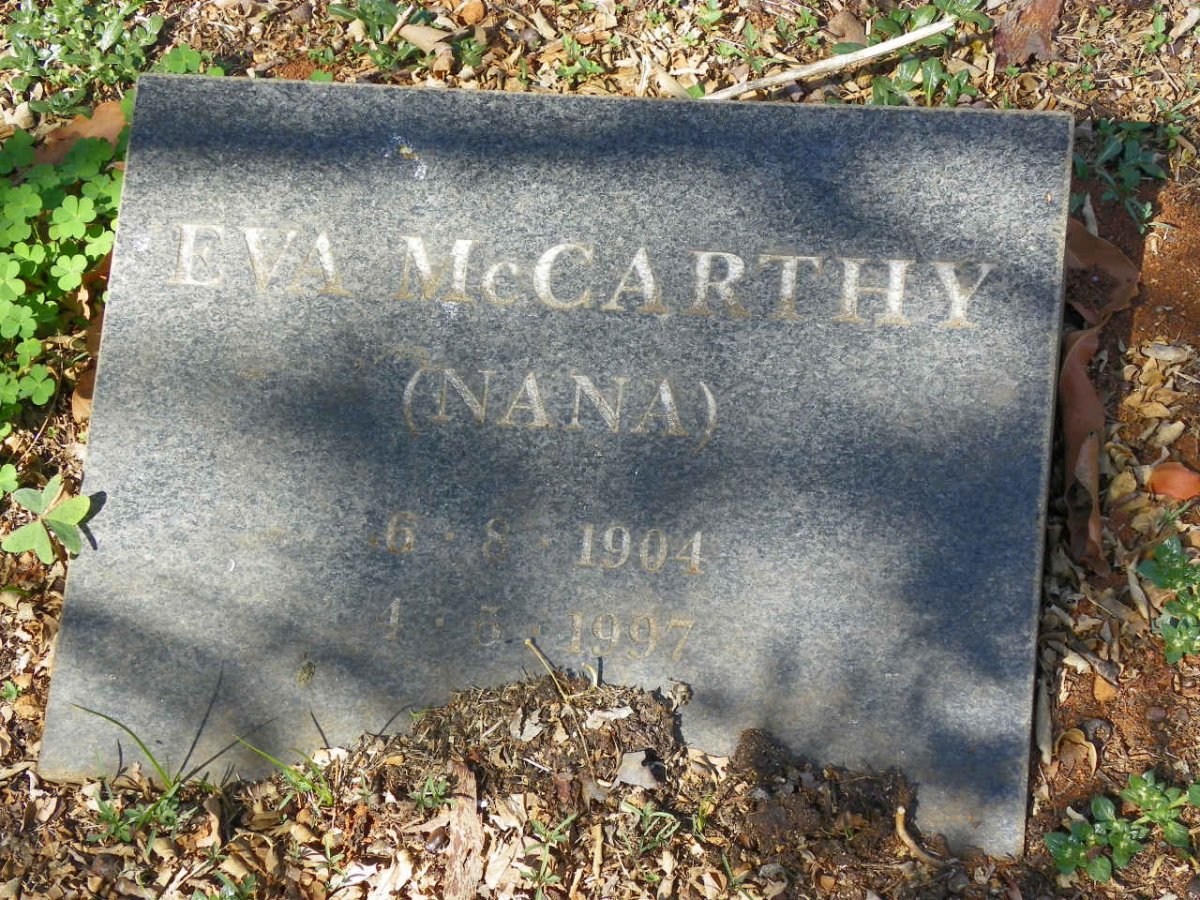 McCARTHY Eva 1904-1997