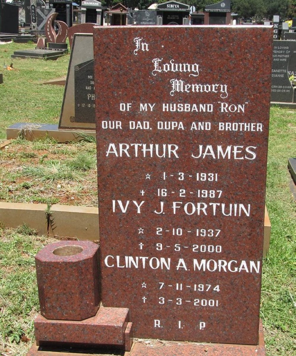 JAMES Arthur 1931-1987 :: FORTUIN Ivy J. 1937-2000 :: MORGAN Clinton A. 1974-2001