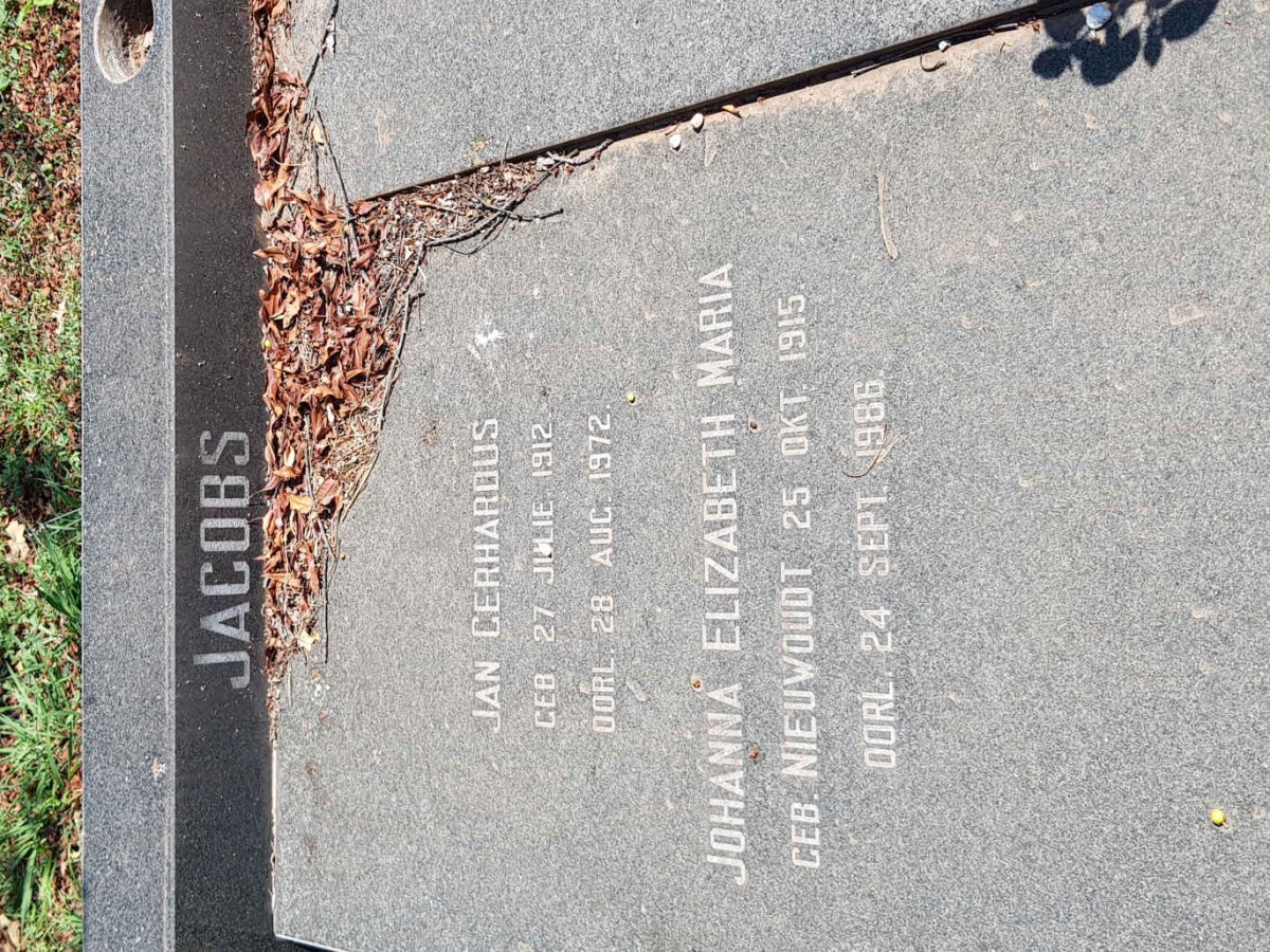 JACOBS Jan Gerhardus 1912-1972 &amp; Johanna Elizabeth Maria NIEUWOUDT 1915-1986
