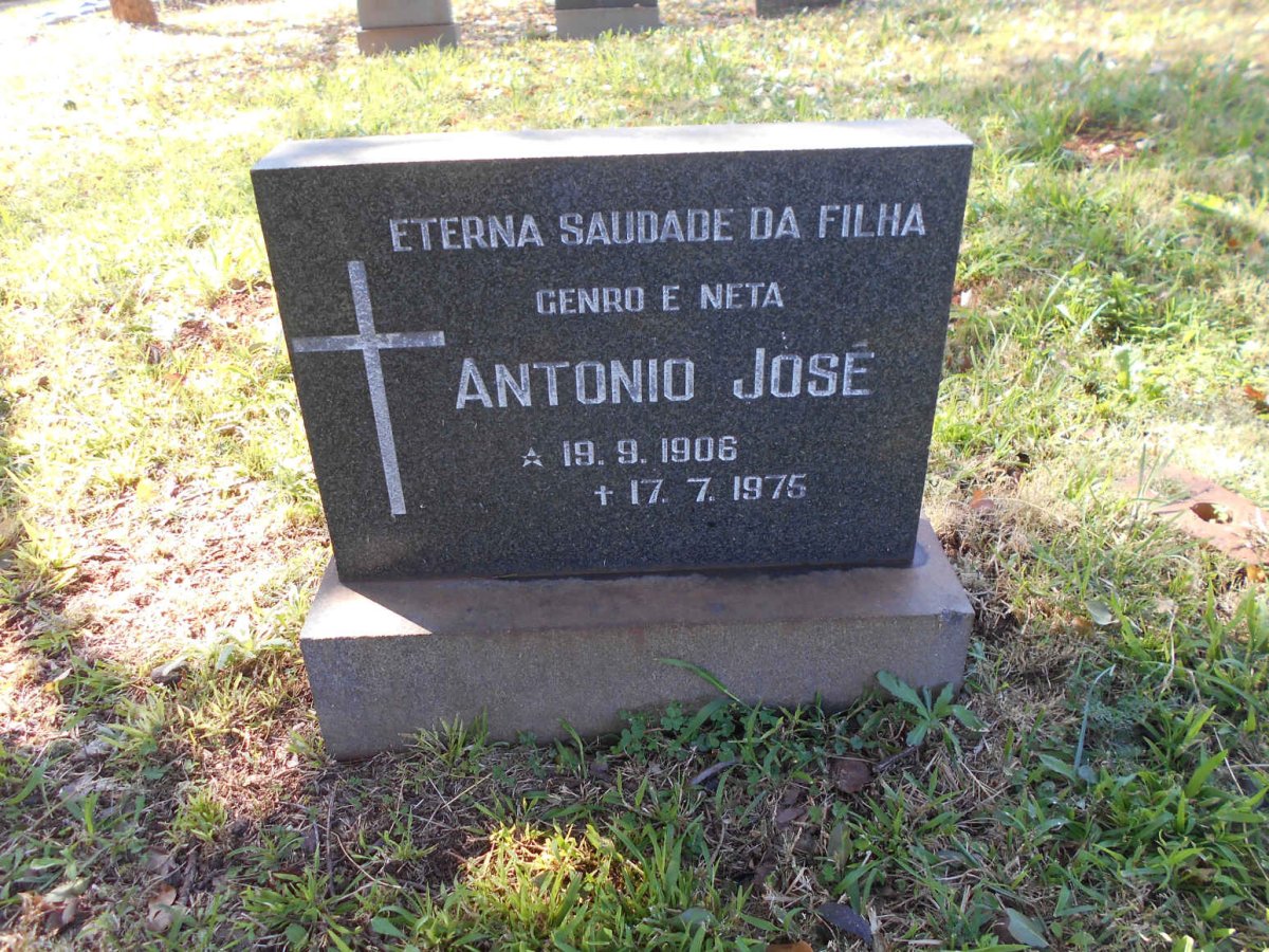 JOSÉ Antonio 1906-1975