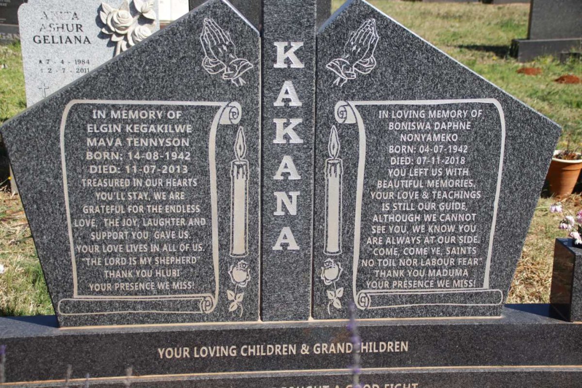 KAKANA Elgin Kegakilwe Mava Tennyson 1942-2013 :: KAKANA Boniswa Daphne Nonyameko 1942-2018