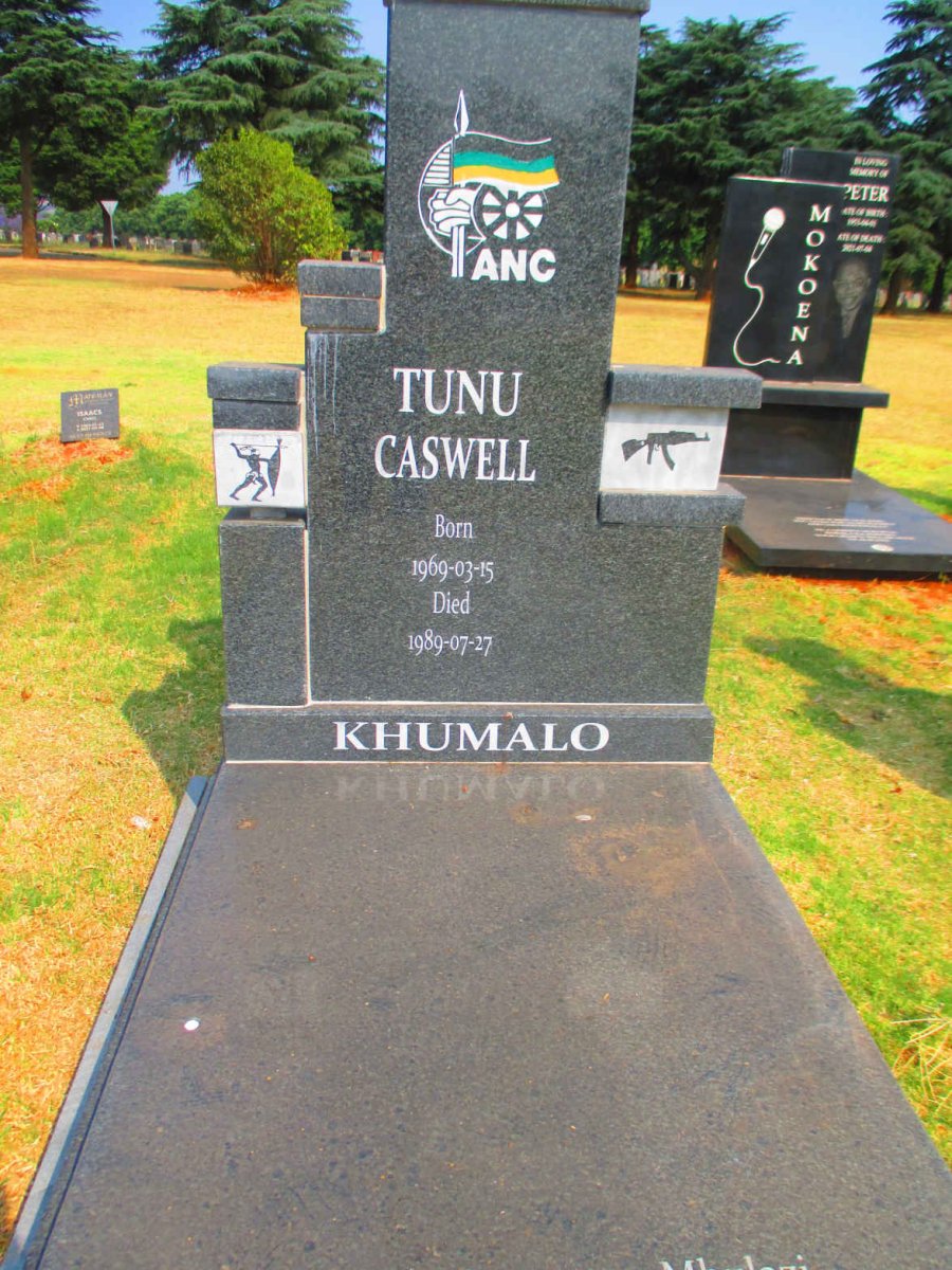 KHUMALO Tunu Caswell 1969-1989