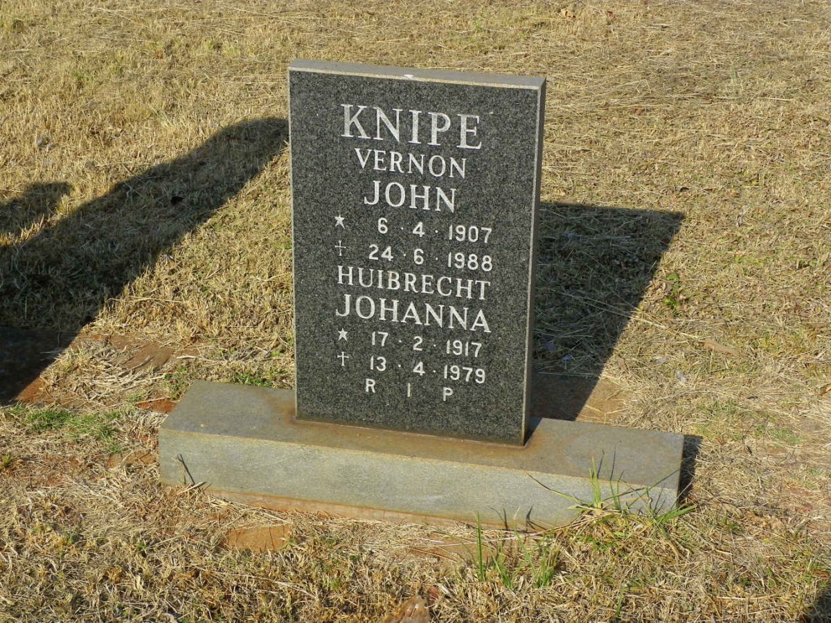 KNIPE Vernon John 1907-1988 &amp; Huibecht Johanna 1917-1979