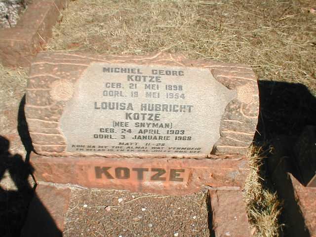 KOTZE Michiel Georg 1898-1954 &amp; Louisa Hubright SNYMAN 1903-1968
