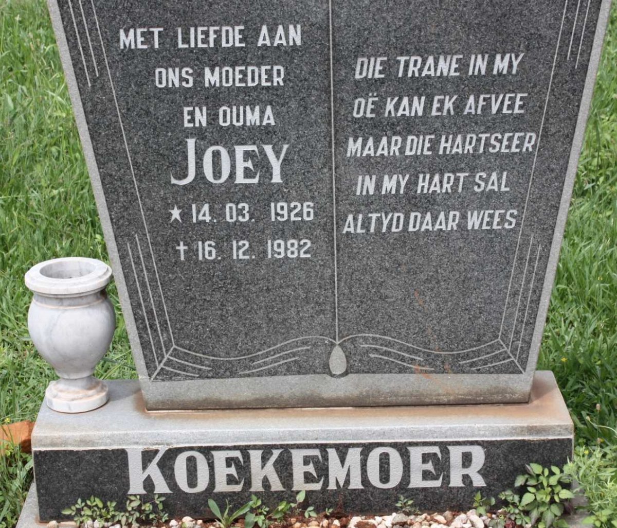 KOEKEMOER Joey 1926-1982