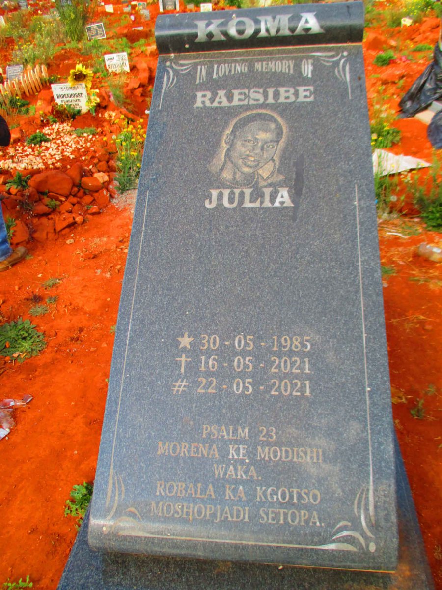 KOMA Raesibe Julia 1985-2021