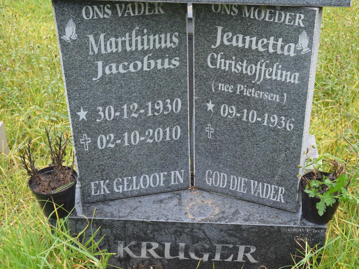 KRUGER Marthinus Jacobus 1930-2010 &amp; Jeanetta Christoffelina PIETERSEN 1936-