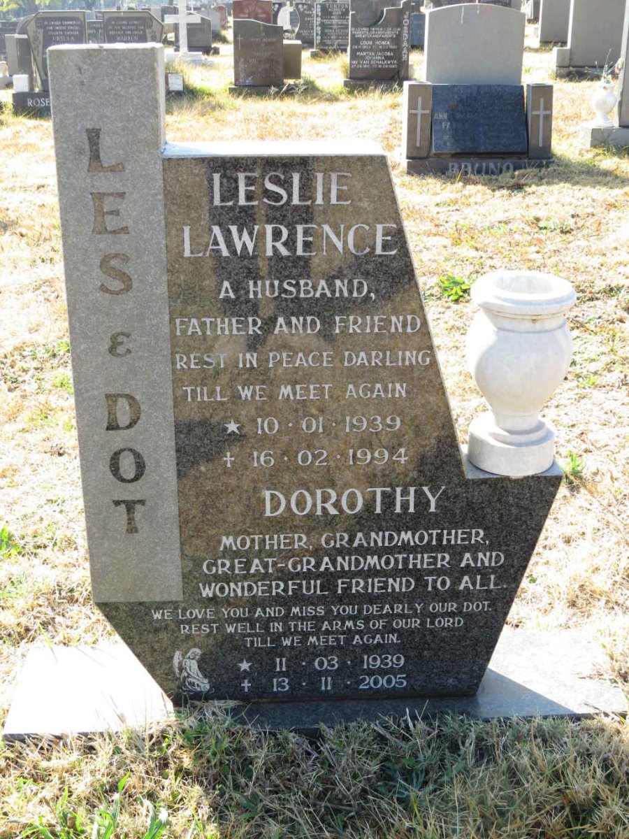 LAWRENCE Leslie 1939-1994 &amp; Dorothy 1939-2005