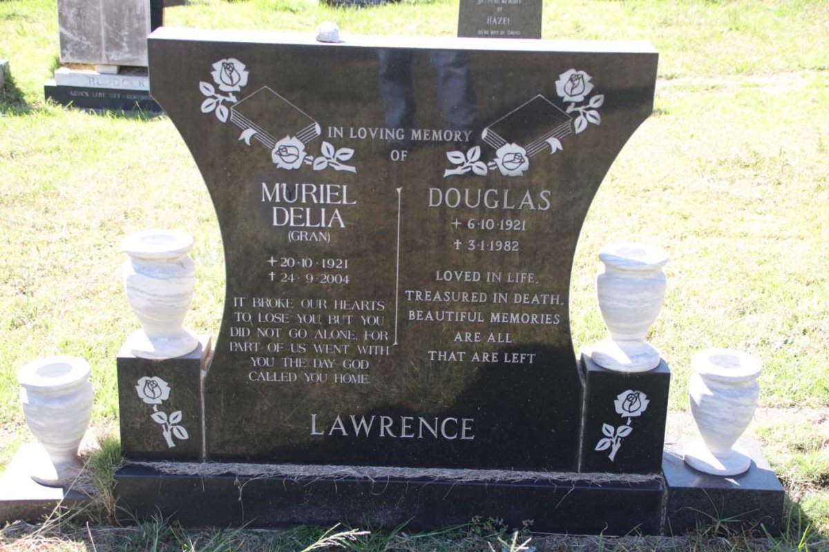 LAWRENCE Douglas 1921-1982 &amp; Muriel Delia 1921-2004