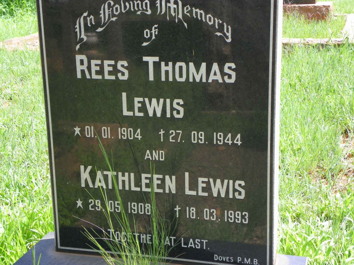 LEWIS Rees Thomas 1904-1944 &amp; Kathleen 1908-1993