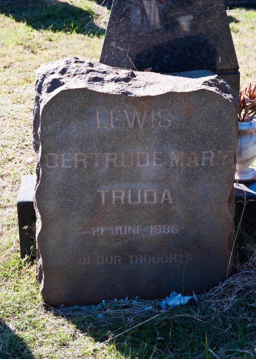 LEWIS Gertrude Mary -1985