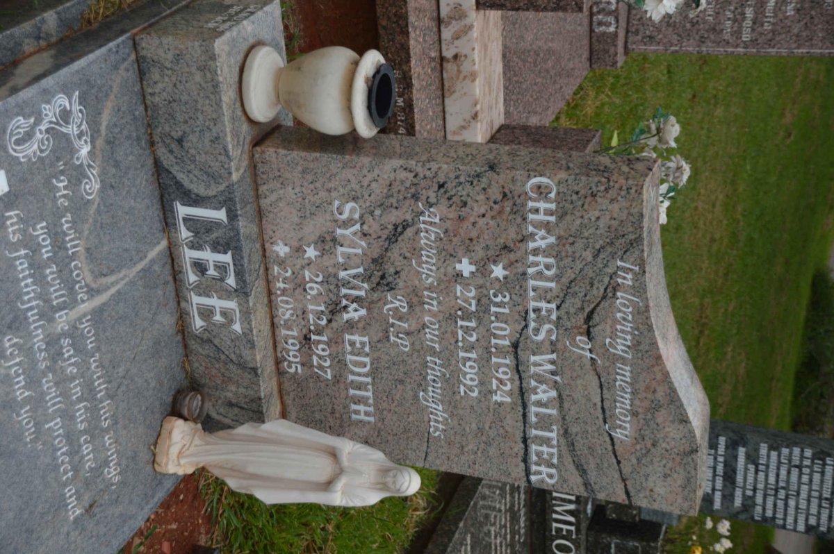 LEE Charles Walter 1924-1992 &amp; Sylvia Edith 1927-1995