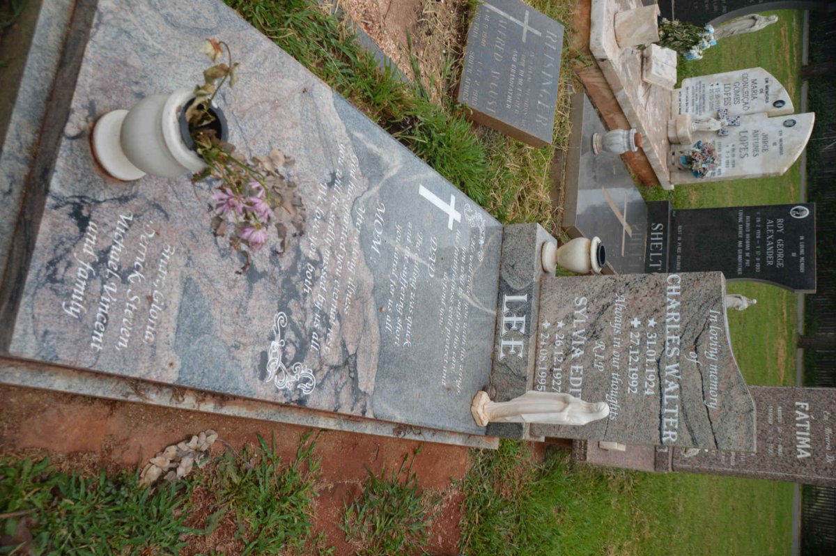 LEE Charles Walter 1924-1992 &amp; Sylvia Edith 1927-1995