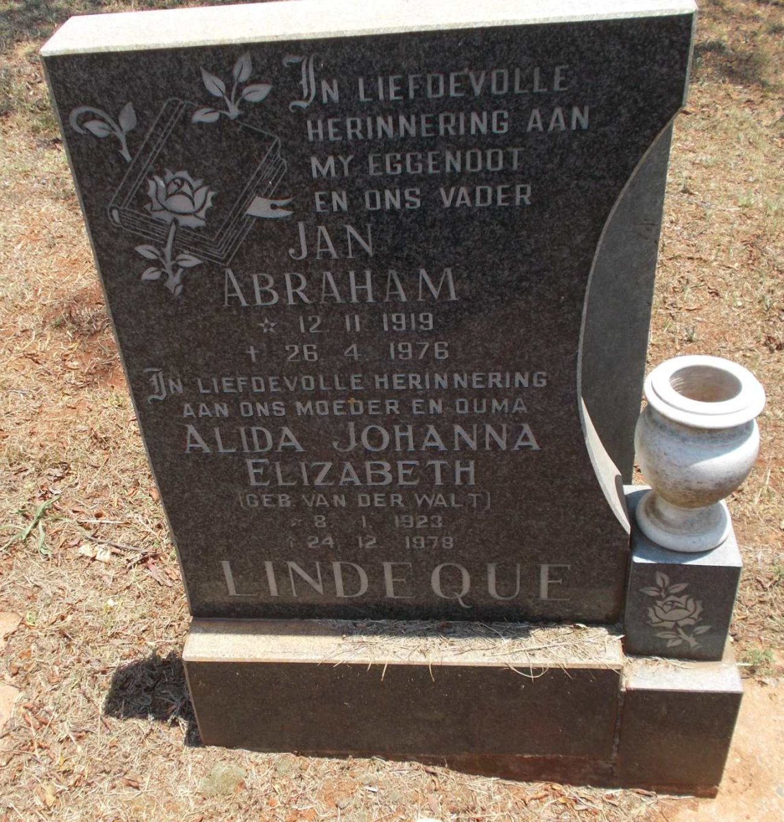 LINDEQUE Jan Abraham 1919-1976 &amp; Alida Johanna Elizabeth VAN DER WALT 1923-1978